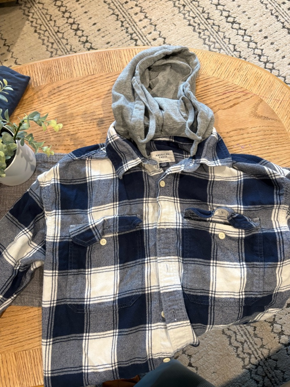 American Eagle Navy & White Plaid Hooded Flannel